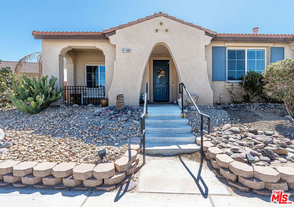 Photo of 67649 Rio Pecos Drive, Cathedral City, CA 92234 (MLS # 25615985)
