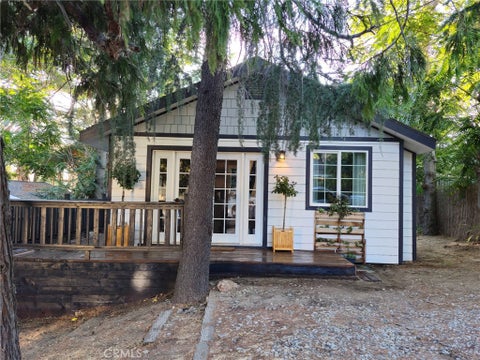 Photo of 43695 Trail G, Lake Hughes, CA 93532 (MLS # SR26182548)