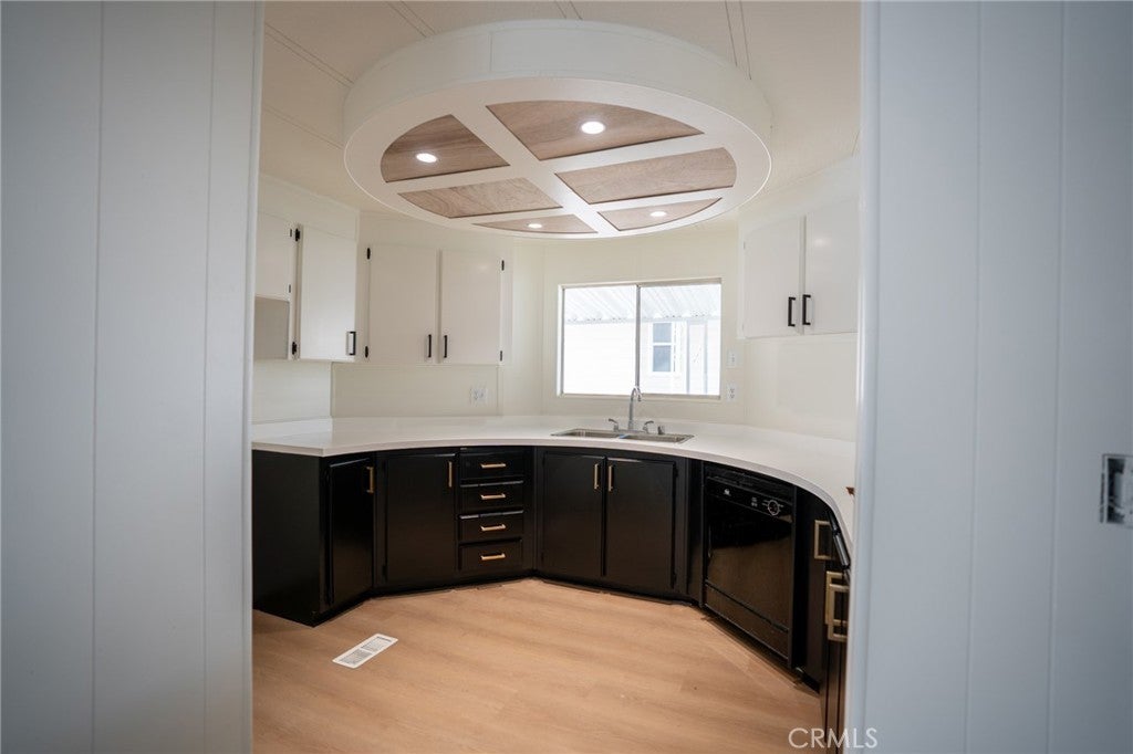 626 N Dearborn 57