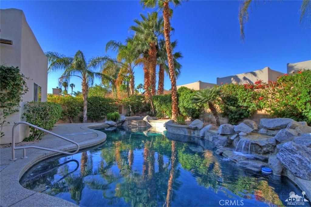 listing image 130729333268546826292