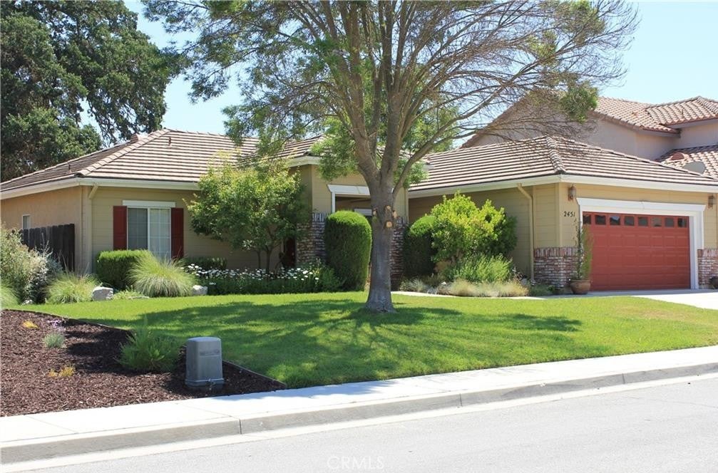 2451 Winding Brook