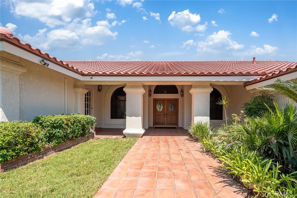 722 Casa Loma Lane