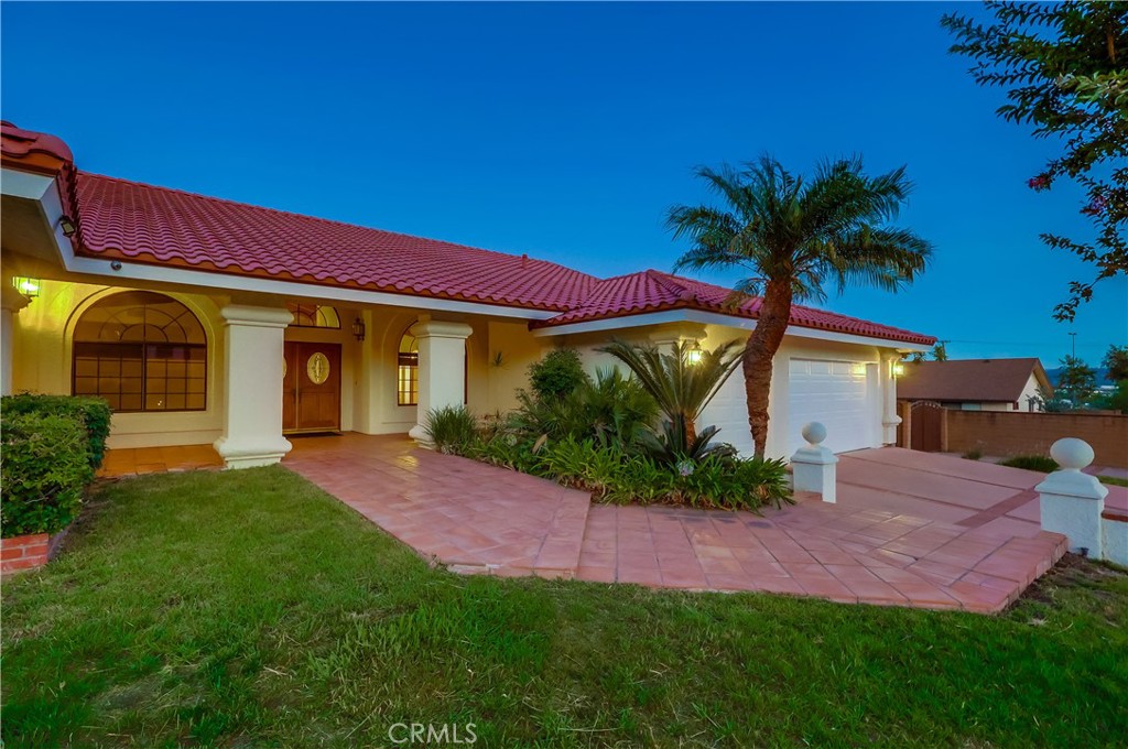722 Casa Loma Lane