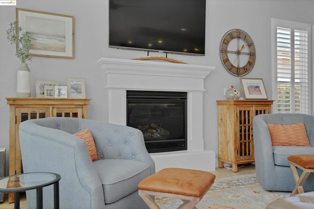 TRILOGY VINEYARDS - Residential