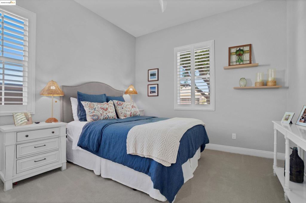 TRILOGY VINEYARDS - Residential
