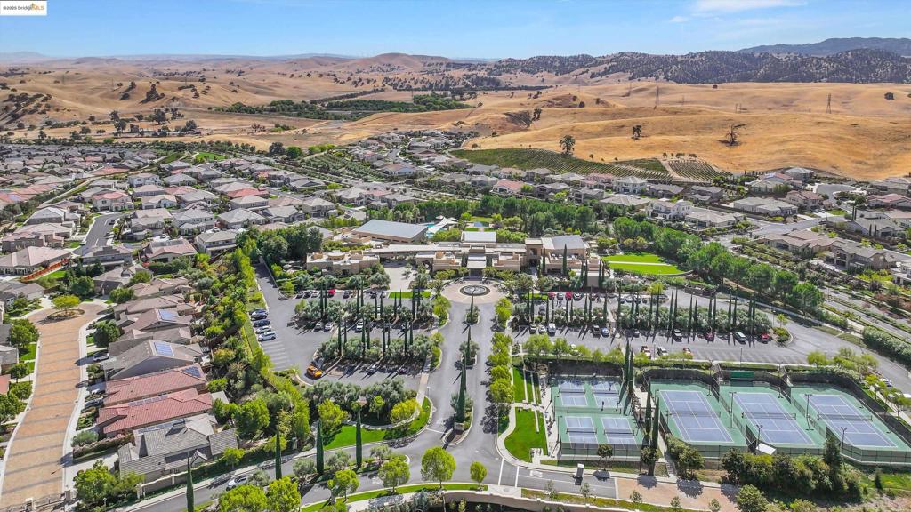 TRILOGY VINEYARDS - Residential