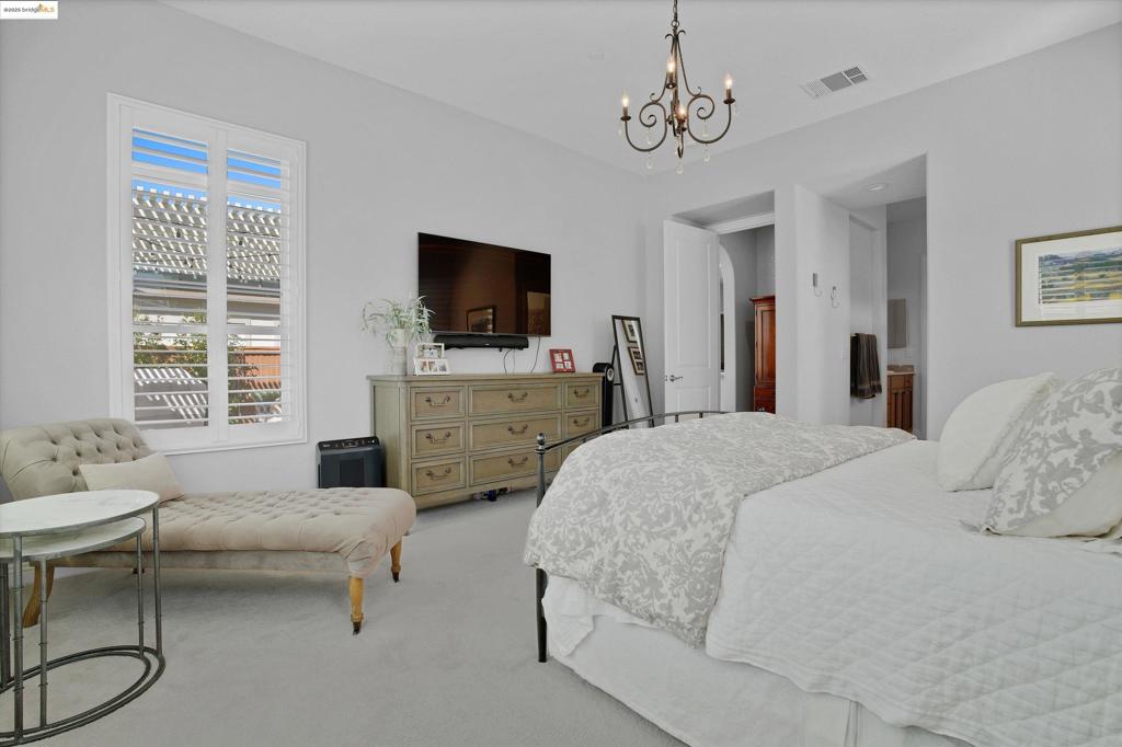 TRILOGY VINEYARDS - Residential