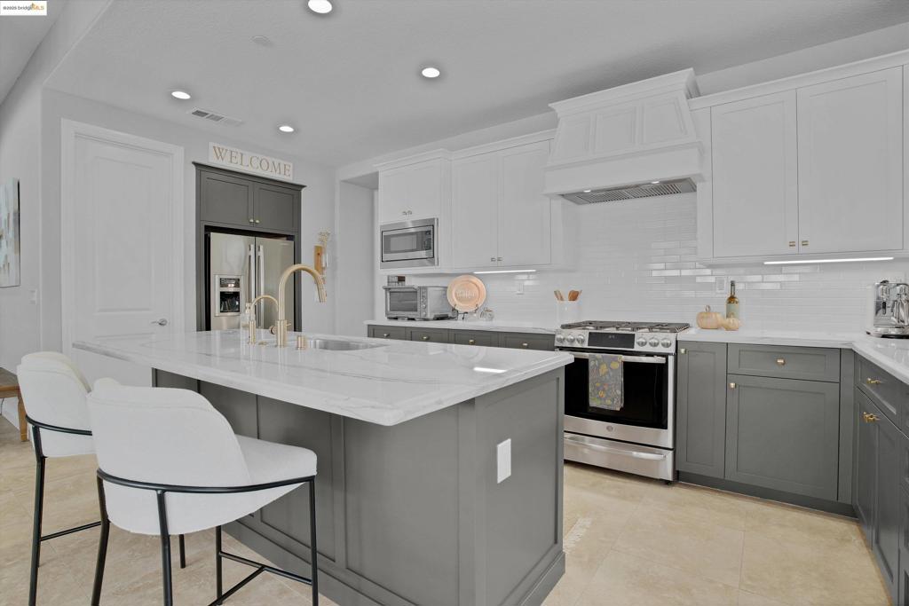 TRILOGY VINEYARDS - Residential
