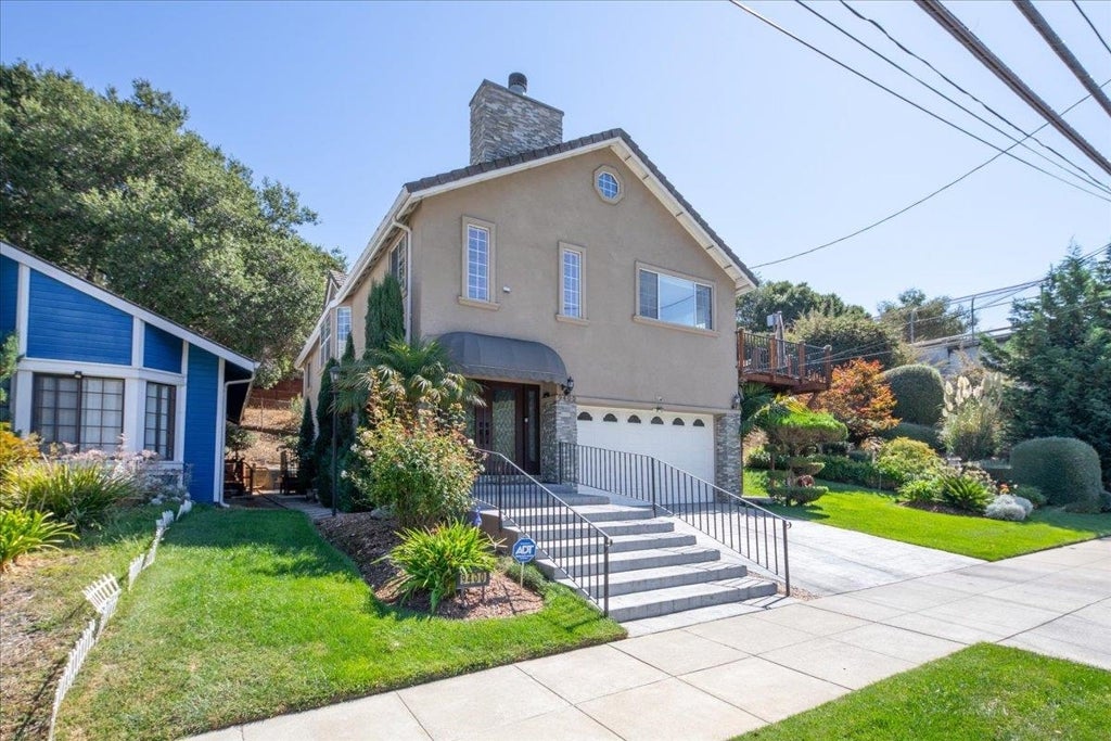 9400 Mountain Blvd Blvd, Oakland CA 94605
