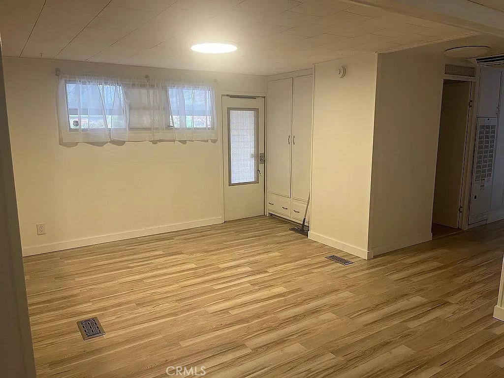 Safari Park (33493) - Manufactured In Park