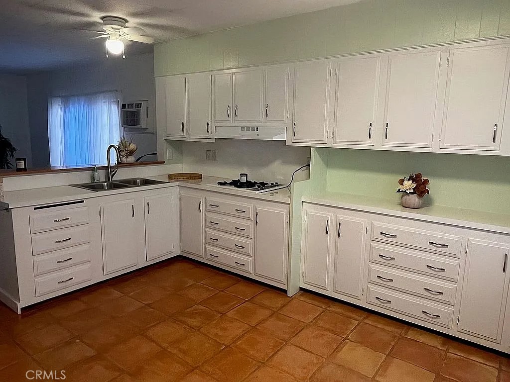 Safari Park (33493) - Manufactured In Park