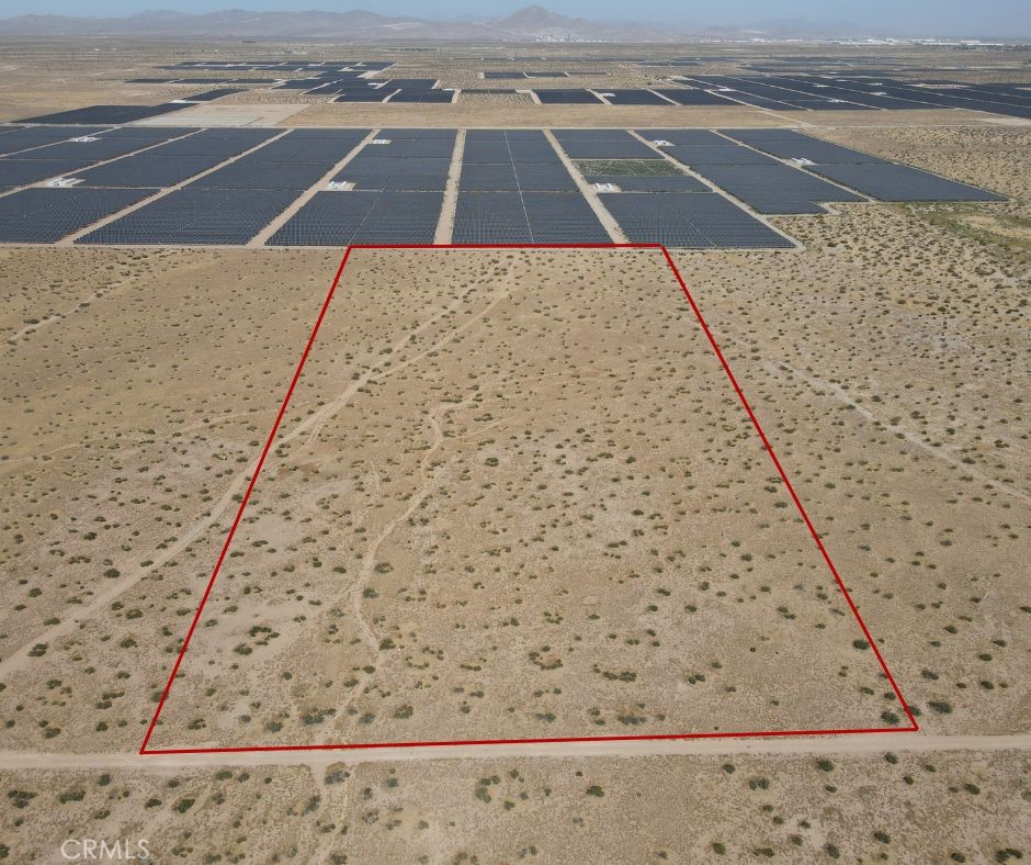 Come out and enjoy the desert on your own 20 acres located just North of Adelanto. Bring your camper and all your off-road toys! Only 15 minutes from US 395.