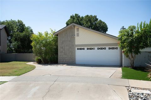 Photo of 1589 Camelot DR, Corona, CA 92882 (MLS # PW26106371)