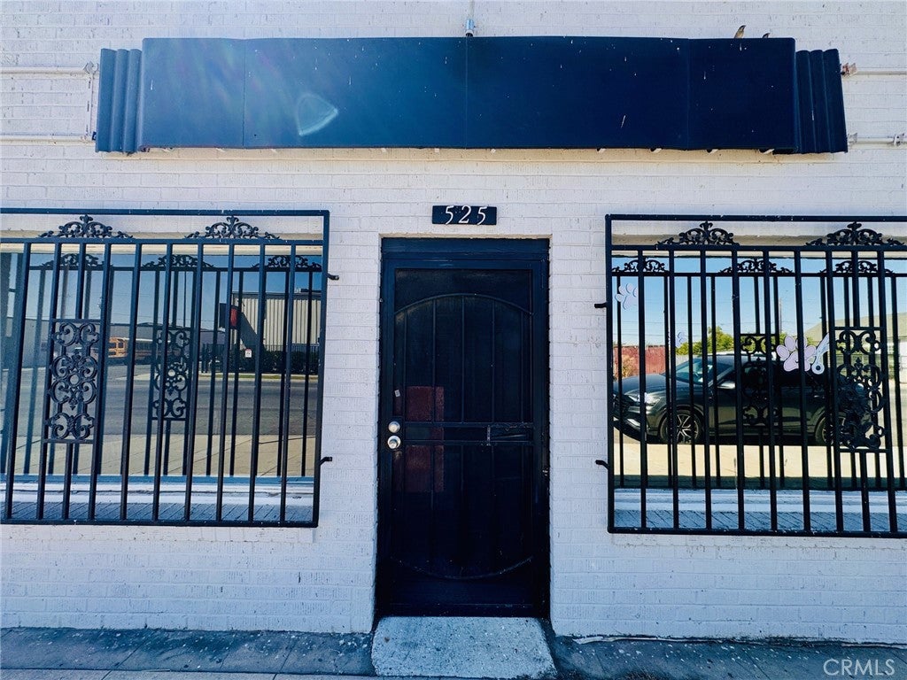 525 E 19th
