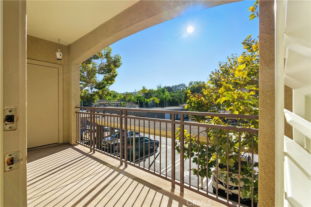 Welcome to your private retreat in the heart of Aliso Viejo! This beautifully designed 1-bedroom, 1-bath condo offers the perfect blend of comfort, style, and convenience. Step inside to find a bright, open living space with high ceilings and abundant natural light, creating a warm and inviting atmosphere from the moment you enter.
The spacious kitchen is ideal for both everyday living and entertaining, featuring modern finishes, ample cabinetry, and a breakfast bar that flows seamlessly into the living and dining areas. Your serene bedroom suite offers plenty of space to unwind, complete with a walk-in closet and a thoughtfully designed bath.
Relax outdoors on your private patio, perfect for morning coffee or evening wine while soaking in the calm community surroundings. With in-unit laundry, central A/C, and designated parking, every detail has been designed with your lifestyle in mind.
Located in the highly desirable Canyon Point community, residents enjoy access to resort-style amenities including a sparkling pool, soothing spa, clubhouse, and fitness center. All of this within minutes of world-class shopping, dining, hiking trails, and Laguna Beach’s iconic coastline.
Whether you’re looking for your first home, a low-maintenance lifestyle, or simply a place to call home, this condo has it all. Don’t miss your chance to experience the perfect balance of relaxation, convenience, and modern living.