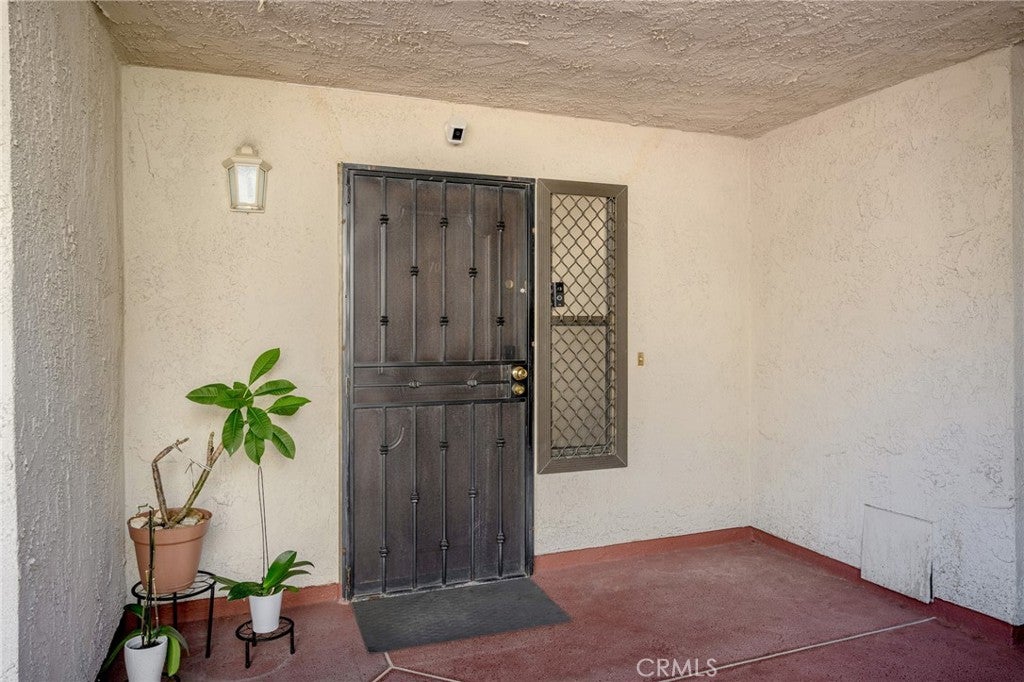 1325 Valley View Road 105