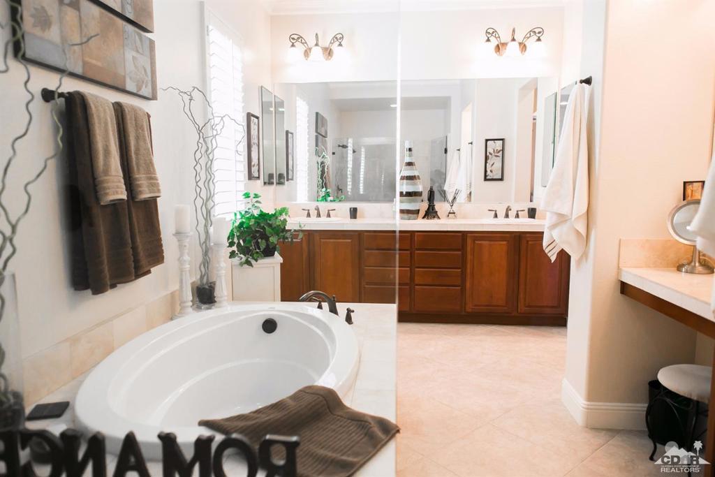 Rancho Santana - Residential