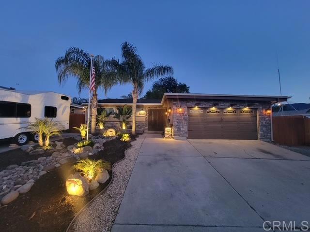 8409 Carlton Oaks Dr