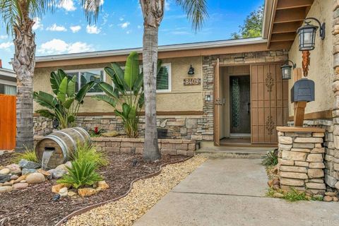 8409 Carlton Oaks Dr Santee CA 92071