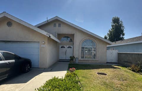 Photo of 1340 N Neptune AVE, Wilmington, CA 90744 (MLS # SB26162916)
