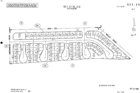 Photo of 37 Par Court, Blythe, CA 92225 (MLS # OC25226451) Photo of 37 Par Court, Blythe, CA 92225 (MLS # OC25226451)