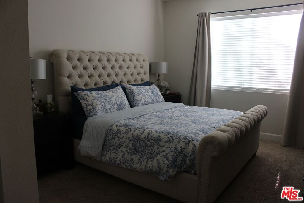 300 E 4th Street 208