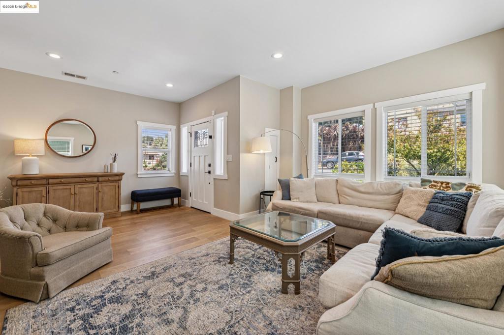 MAXWELL  PARK - Residential