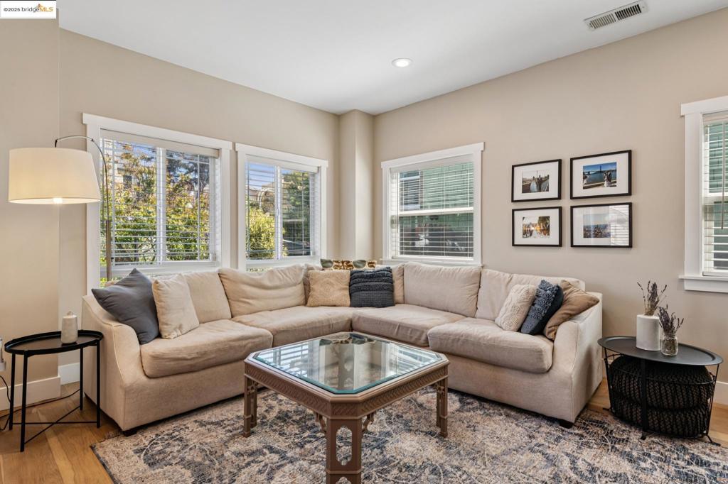 MAXWELL  PARK - Residential