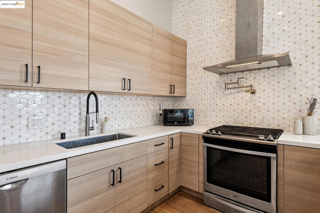 MAXWELL  PARK - Residential