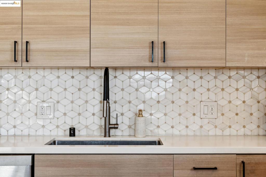 MAXWELL  PARK - Residential