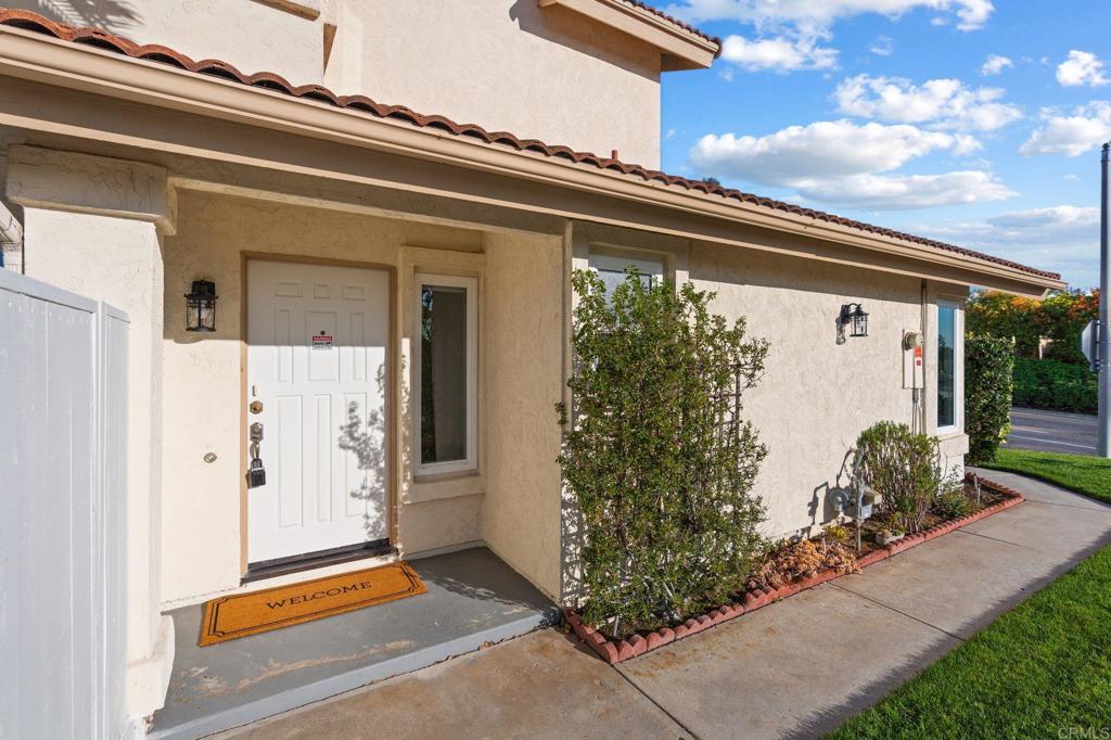 1744 N Willowspring Drive N