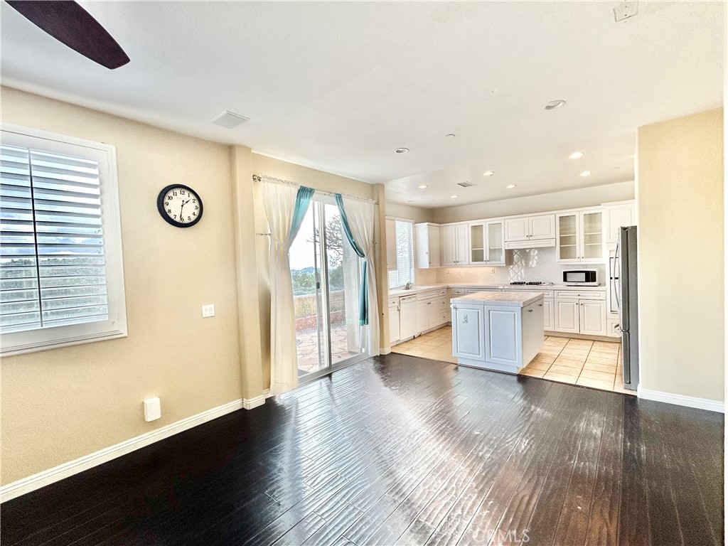 8284 E Loftwood Lane