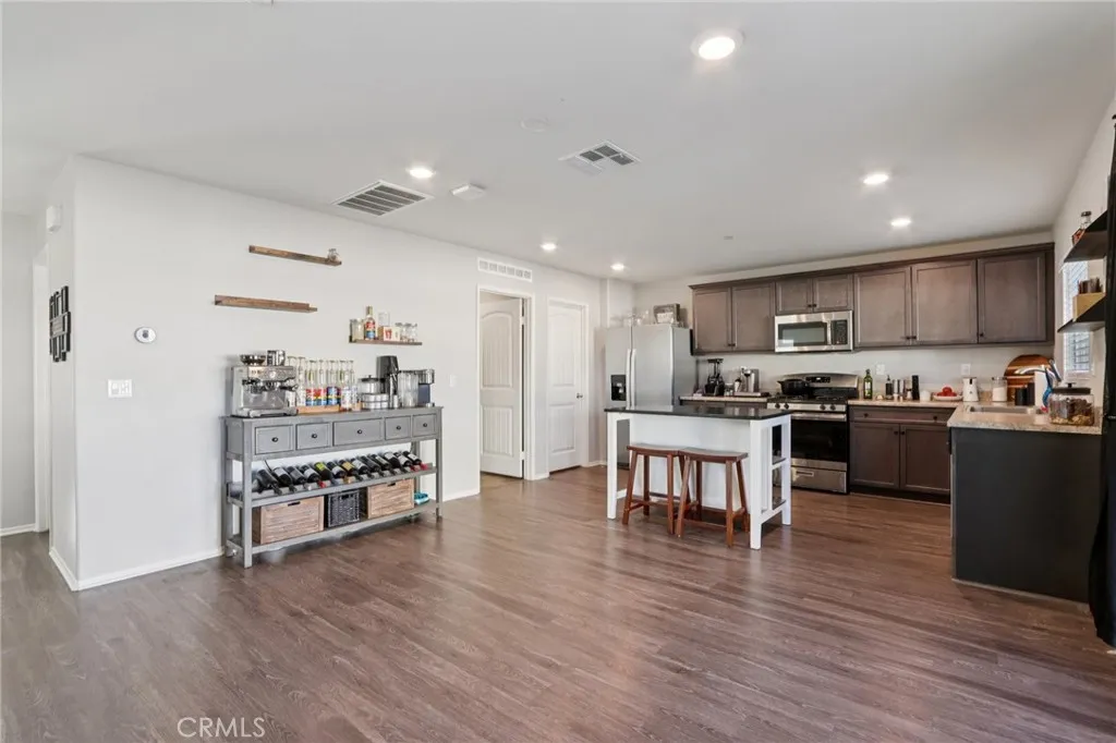 Winchester, California 92596, United States, 3 Bedrooms Bedrooms, ,3 BathroomsBathrooms,Residential,Active,252914