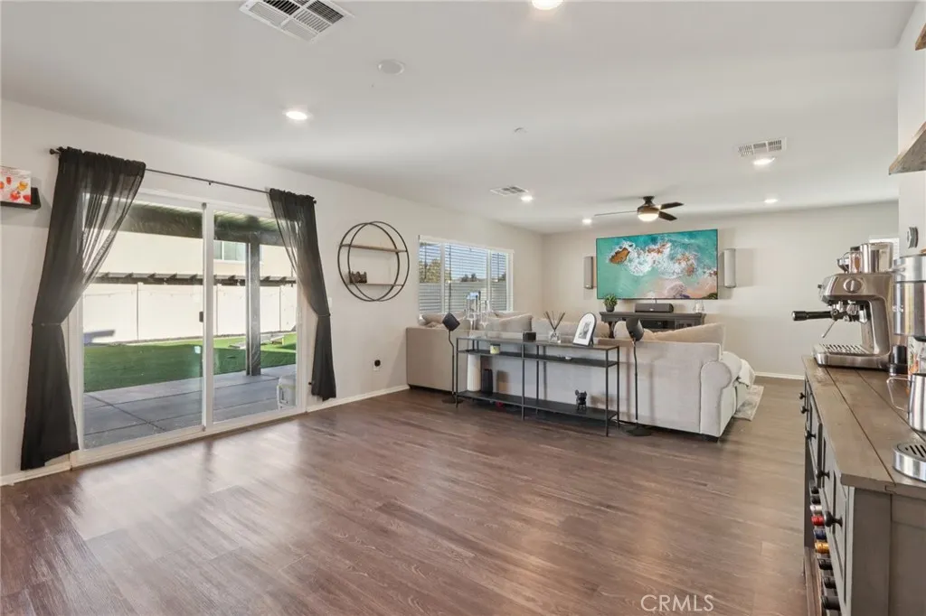 Winchester, California 92596, United States, 3 Bedrooms Bedrooms, ,3 BathroomsBathrooms,Residential,Active,252914