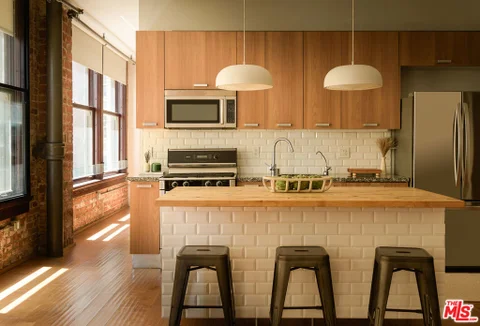 460 S Spring Street Unit 810, Los Angeles, CA 90013 - MLS#: 26863493