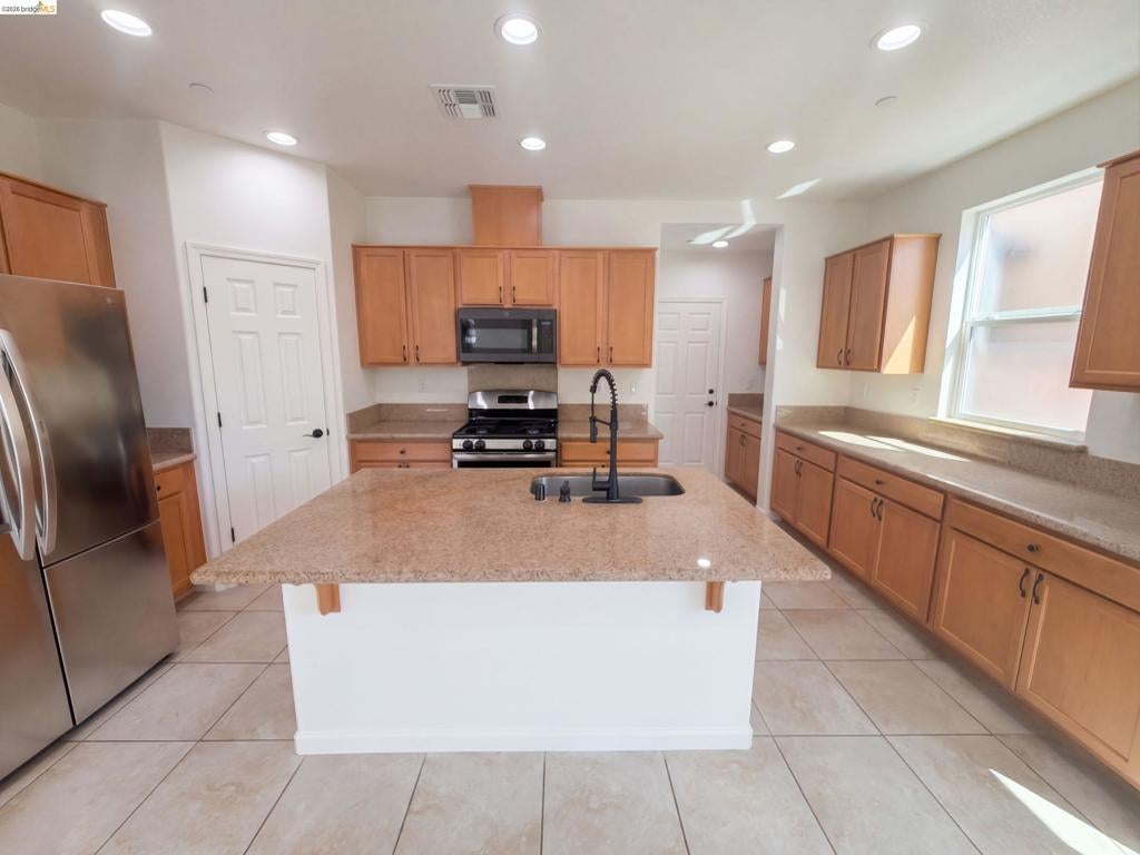 2491 Chuck Hammond Dr