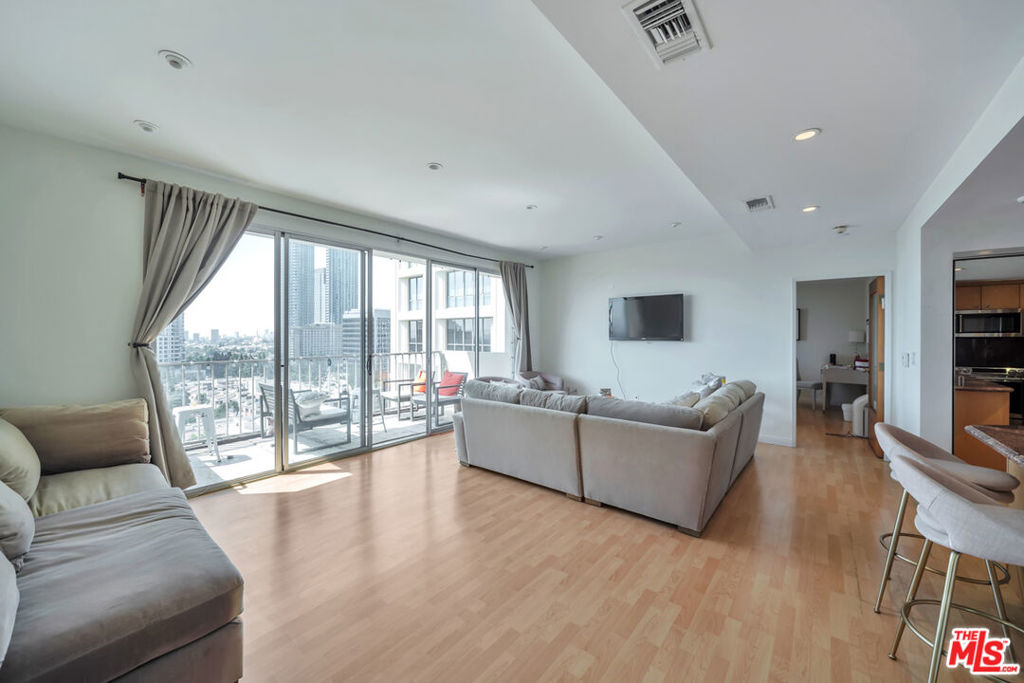 2170 Century Park East Parkway 1807