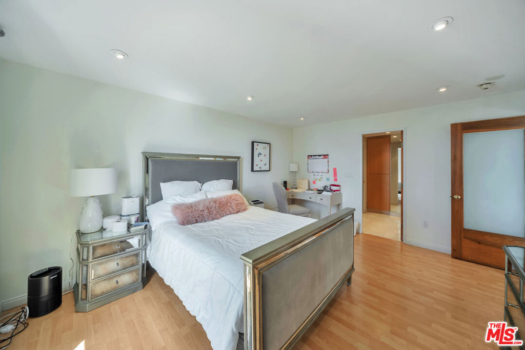 2170 Century Park East Parkway 1807