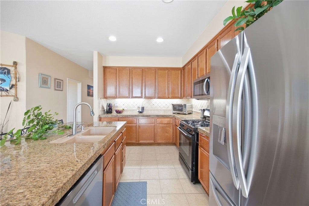1198 Oasis Court