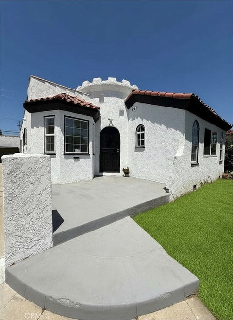 Photo of 1415 N Spring, Compton, CA 90221 (MLS # TR26156642)