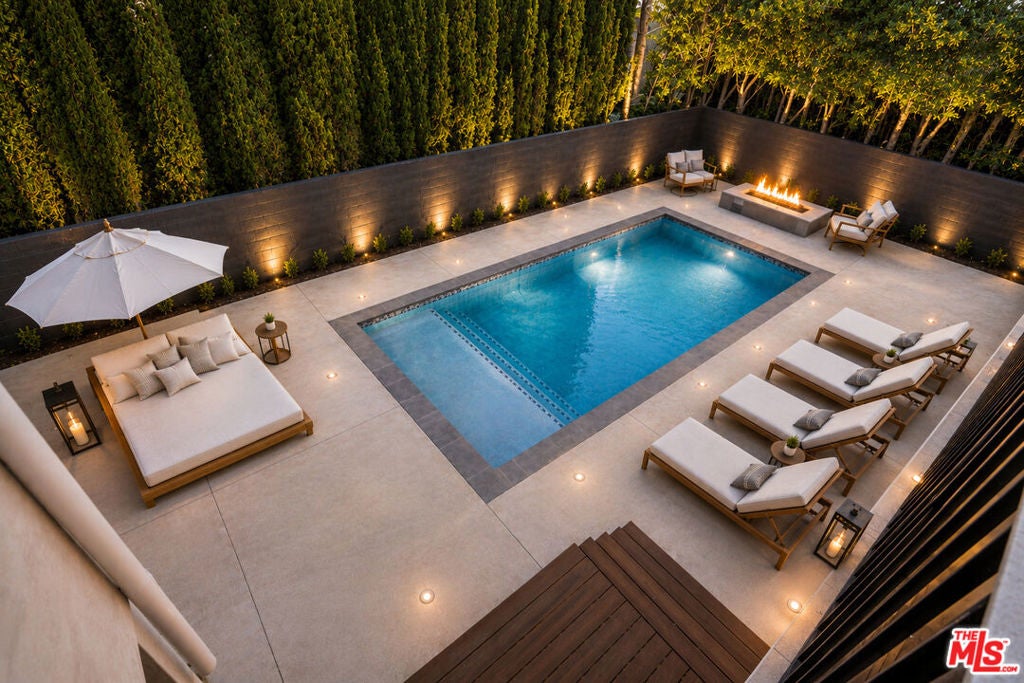 Photo of 12518 W Sunset Boulevard, Los Angeles, CA 90049 (MLS # 26867967)