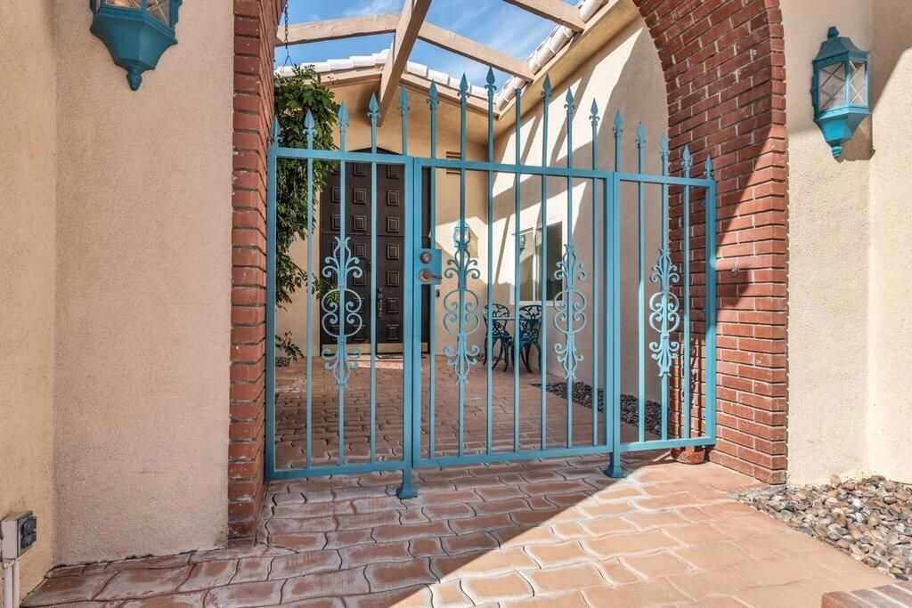 Photo of 43485 Texas Avenue, Palm Desert, CA 92211 (MLS # 219142732DA)