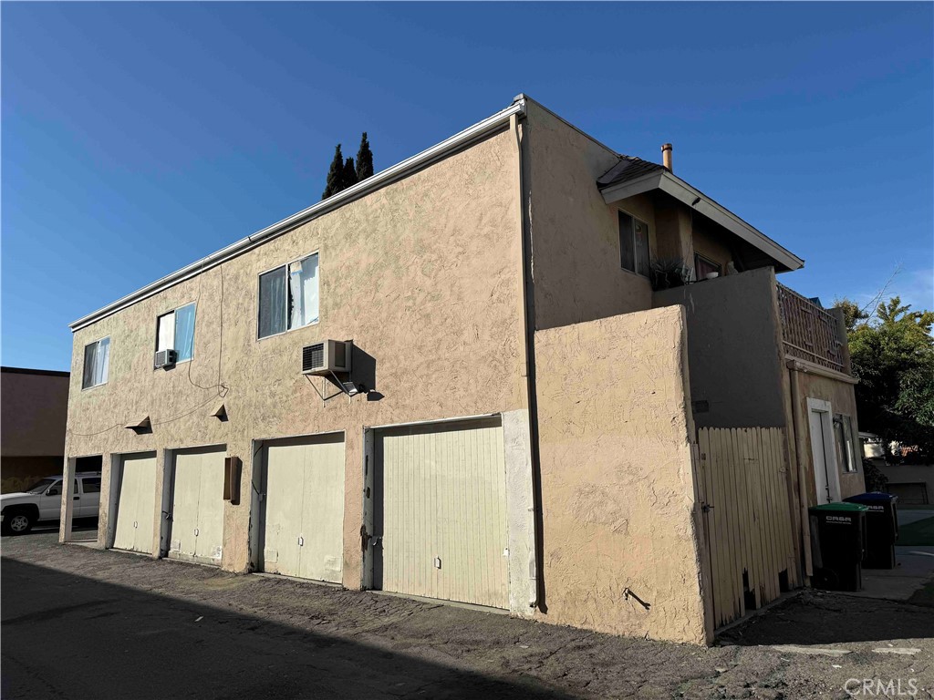 2051 N Highland Street