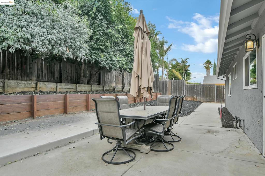 OAKLEY - Residential