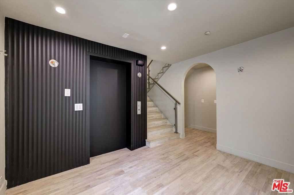 1754 Franklin Canyon Drive