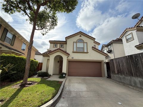 Photo of 65 Danbury LN, Irvine, CA 92618 (MLS # OC26107330)