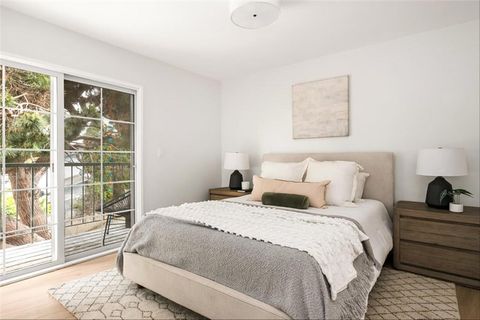 Tiny photo for 18204 Kingsdale Ave, Redondo Beach, CA 90278 (MLS # WS25224680)