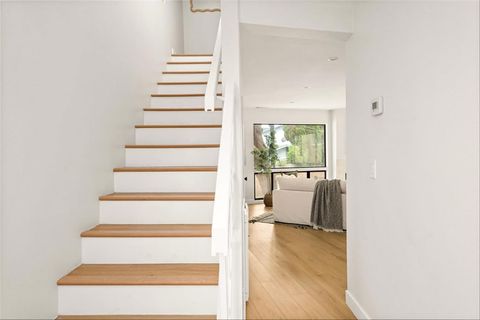 Tiny photo for 18204 Kingsdale Ave, Redondo Beach, CA 90278 (MLS # WS25224680)