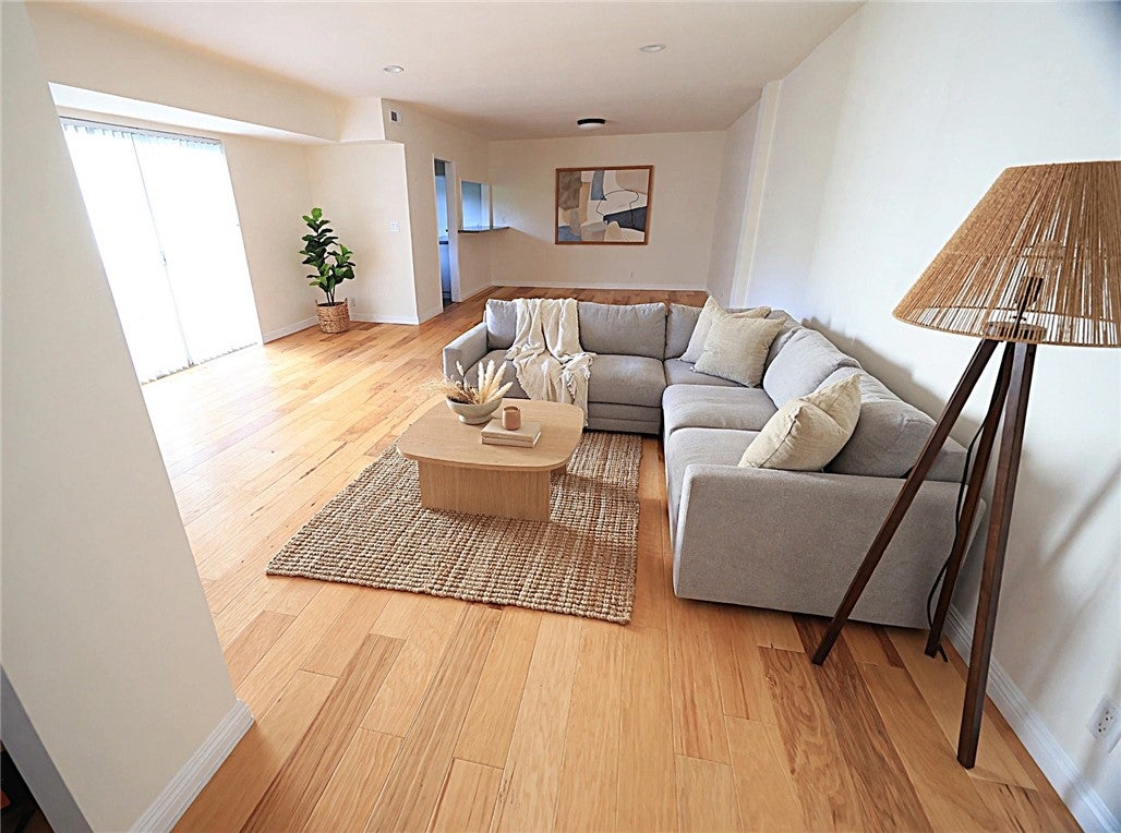 7309 Franklin Avenue 406