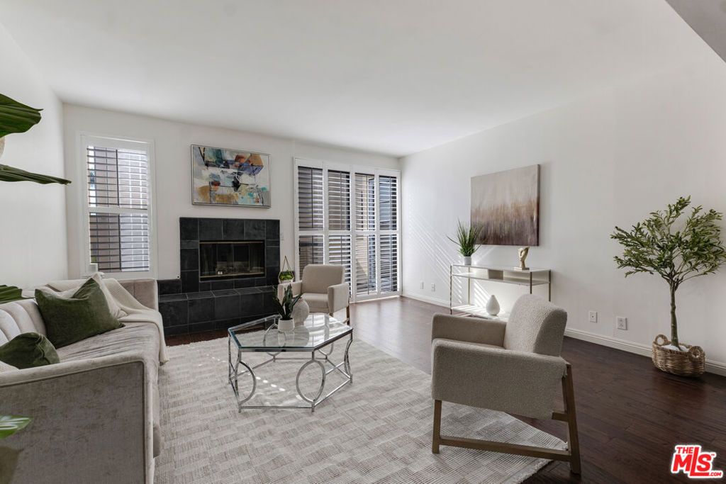 Photo of 235 S Tower Drive #305, Beverly Hills, CA 90211 (MLS # 26708639)